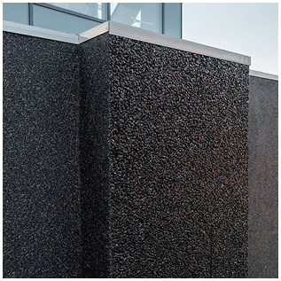 Фрагмент фасада с каменной текстурой